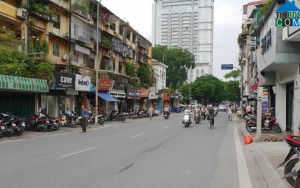 10 con phố thời trang hot nhất Hà Nội