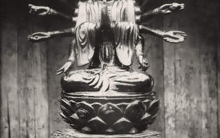 Ảnh tượng Quan Âm chùa Một Cột trong vụ nổ mìn vào Rằm Trung Thu năm 1954