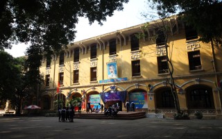 Trường Phan Đình Phùng vốn là trường nam sư phạm (École Normale d'instituteur)