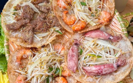 Đánh giá Tiệm Ăn Xúc Xắc