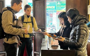 Từ ngày 02/1/2025, Ngôi nhà Di sản số 87 phố Mã Mây và Di tích số 22 phố Hàng Buồm (quận Hoàn Kiếm, Hà Nội) đã chính thức triển khai thu phí vào cửa đối với khách tham quan