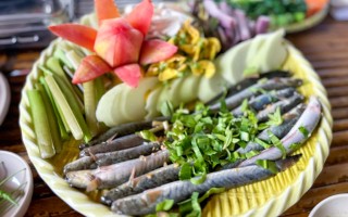 Lẩu mắm - đậm đà hương vị Tây Nam Bộ