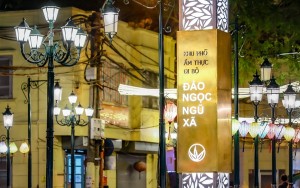 Phố Ẩm thực Ngũ Xã - Đảo Ngọc