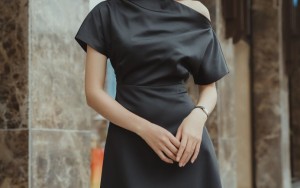 Đầm midi (midi dress) là gì?