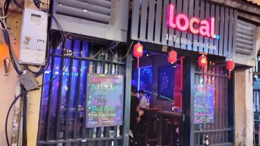 Khách hàng đánh giá về Local Bar
