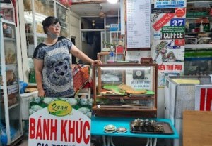 Khách hàng đánh giá bánh khúc quân