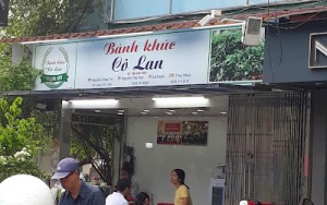 20 phố Lê Duẩn: Bánh Khúc Cô Lan