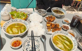 Bún Cá Chấm An Viên trên phố Bát Đàn