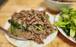 Phở Xào Phú Mỹ trên phố Bát Đàn