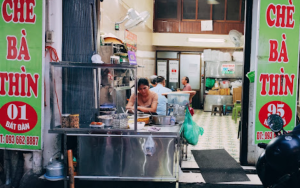 Xôi chè bà Thìn (1 P. Bát Đàn, Phố cổ Hà Nội)
