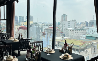 VIET Restaurant Hang Bong & Sky Bar trên phố Hàng Bông