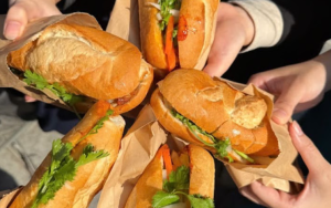 Bánh mì BamiDee trên phố Hàng Bông